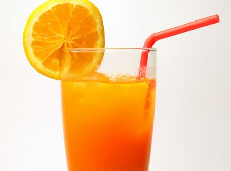 refrigerante-de-laranja-caseiro